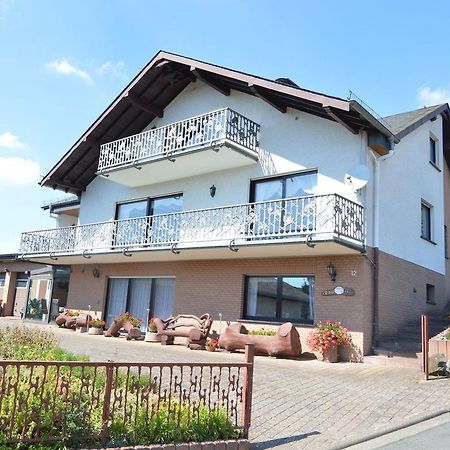 Lirstal Apartment In Eifel With Children S Playground المظهر الخارجي الصورة