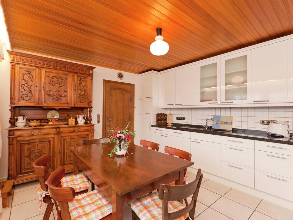 Lirstal Apartment In Eifel With Children S Playground المظهر الخارجي الصورة