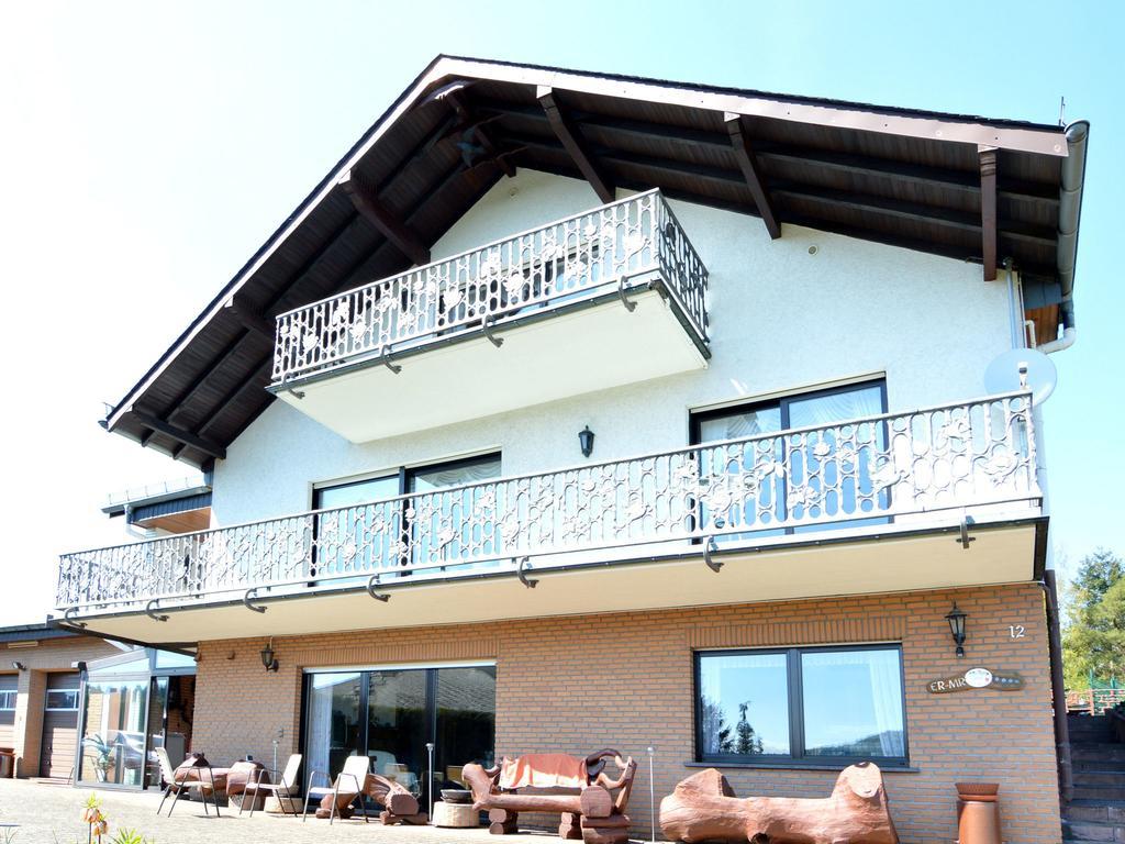 Lirstal Apartment In Eifel With Children S Playground المظهر الخارجي الصورة